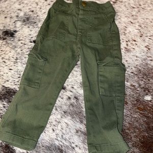 Army green cargo pants